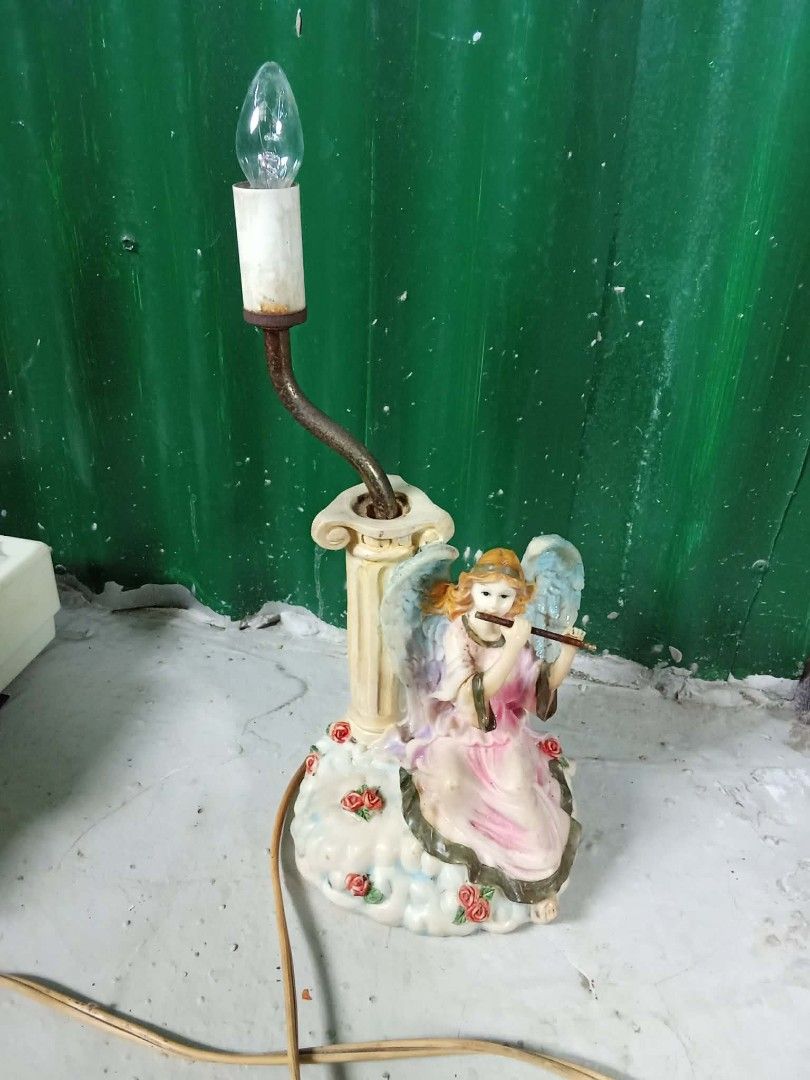Vintage Seraphim Table Lamp : good working condition Php850. (Category: Lighting) located in Taytay. Submitted by abeatrice77985 (Listing ID 1418276671, Image 3). Description: Vintage Seraphim Table Lamp : good working condition Php850..