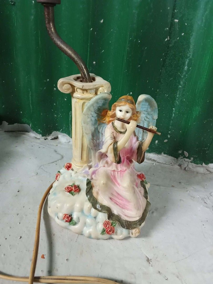 Vintage Seraphim Table Lamp : good working condition Php850. (Category: Lighting) located in Taytay. Submitted by abeatrice77985 (Listing ID 1418276671, Image 1). Description: Vintage Seraphim Table Lamp : good working condition Php850..