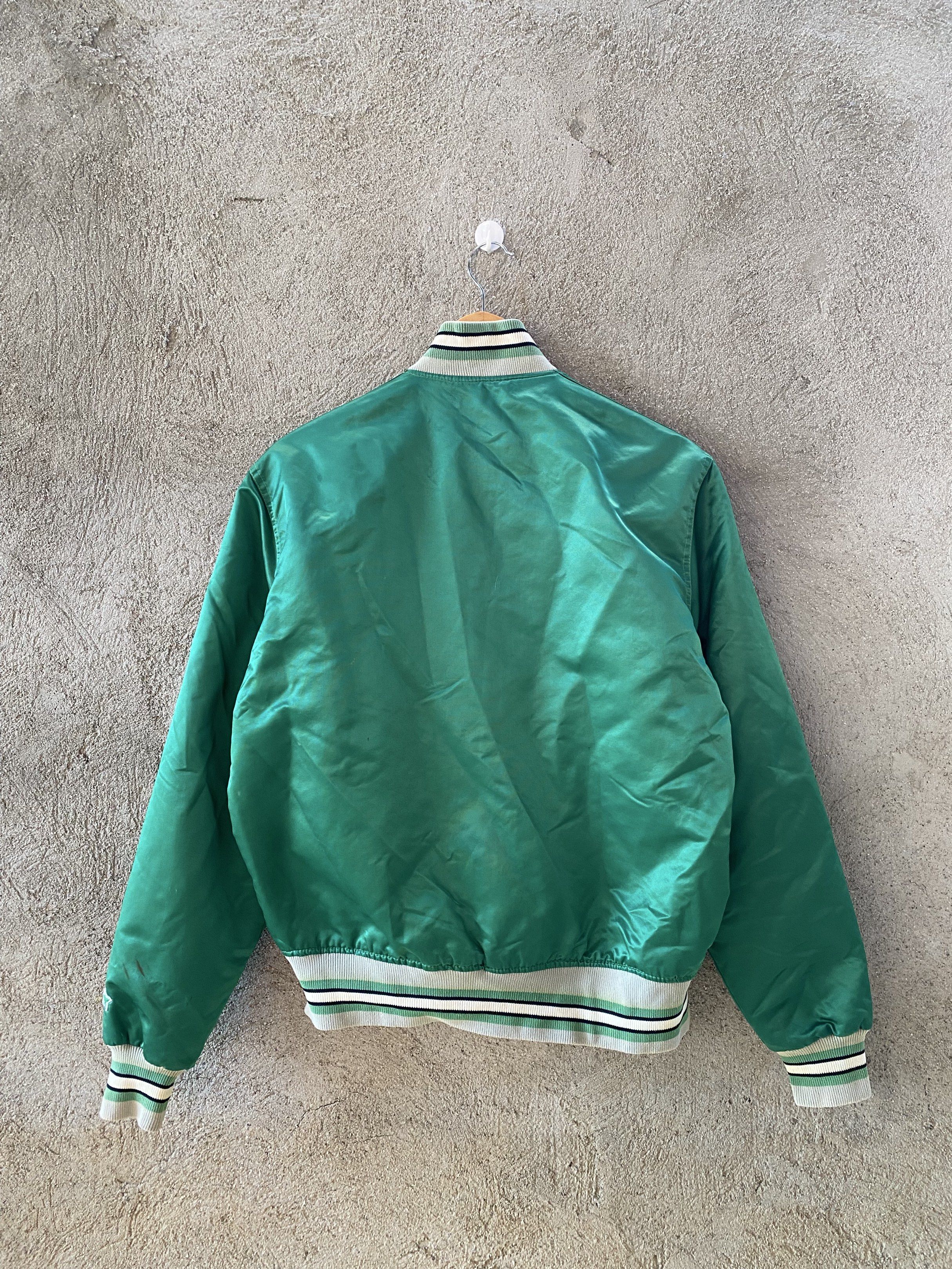 Vintage Starter (Category: Activewear) located in Candaba. Submitted by dejesus.bench17 (Listing ID 1418349259, Image 2). Description: - Vintage 80’s/90’s NFL Starter - Featuring By Team Philadelphia - Excellent Condition - Color rate 9/10 - Minimal flaws not noticeable - Complete tags - Need wash - Declared Authentic - Dimes: W23 L25 Price: 3,500 or best offer.