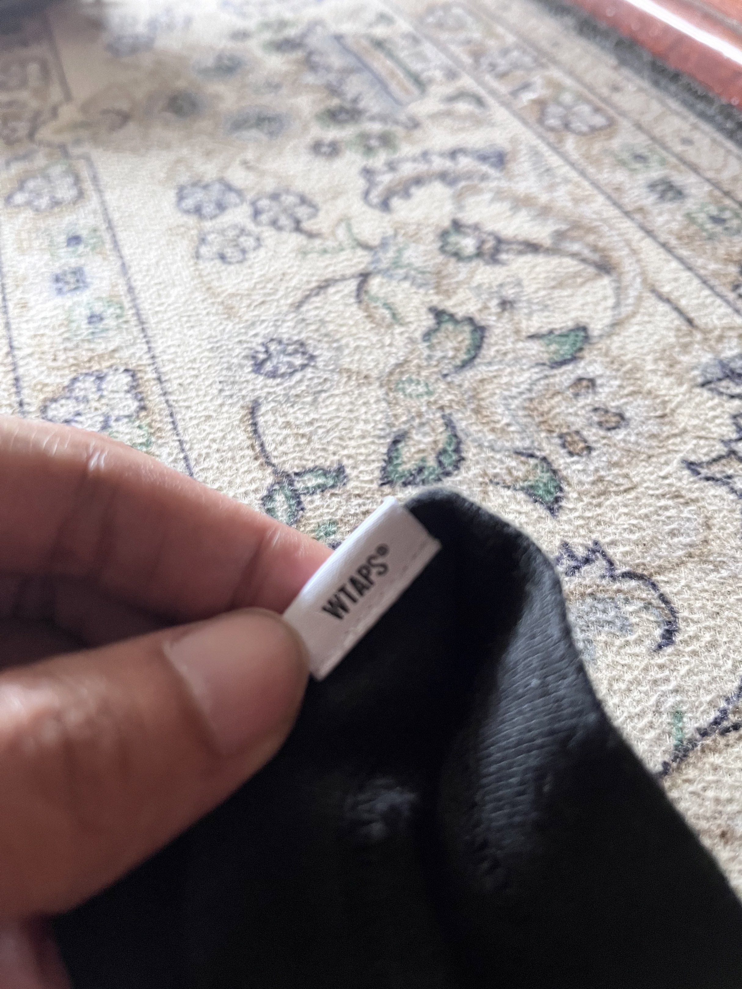 WTAPS TEE (Category: Tshirts & Polo Shirts) located in Johor Bahru. Submitted by m_rusy (Listing ID 1418263441, Image 3). Description: Pit22.5/Labuh28.5 Size 03 ( L & XL ) Condition 8.5/10 RM380 .