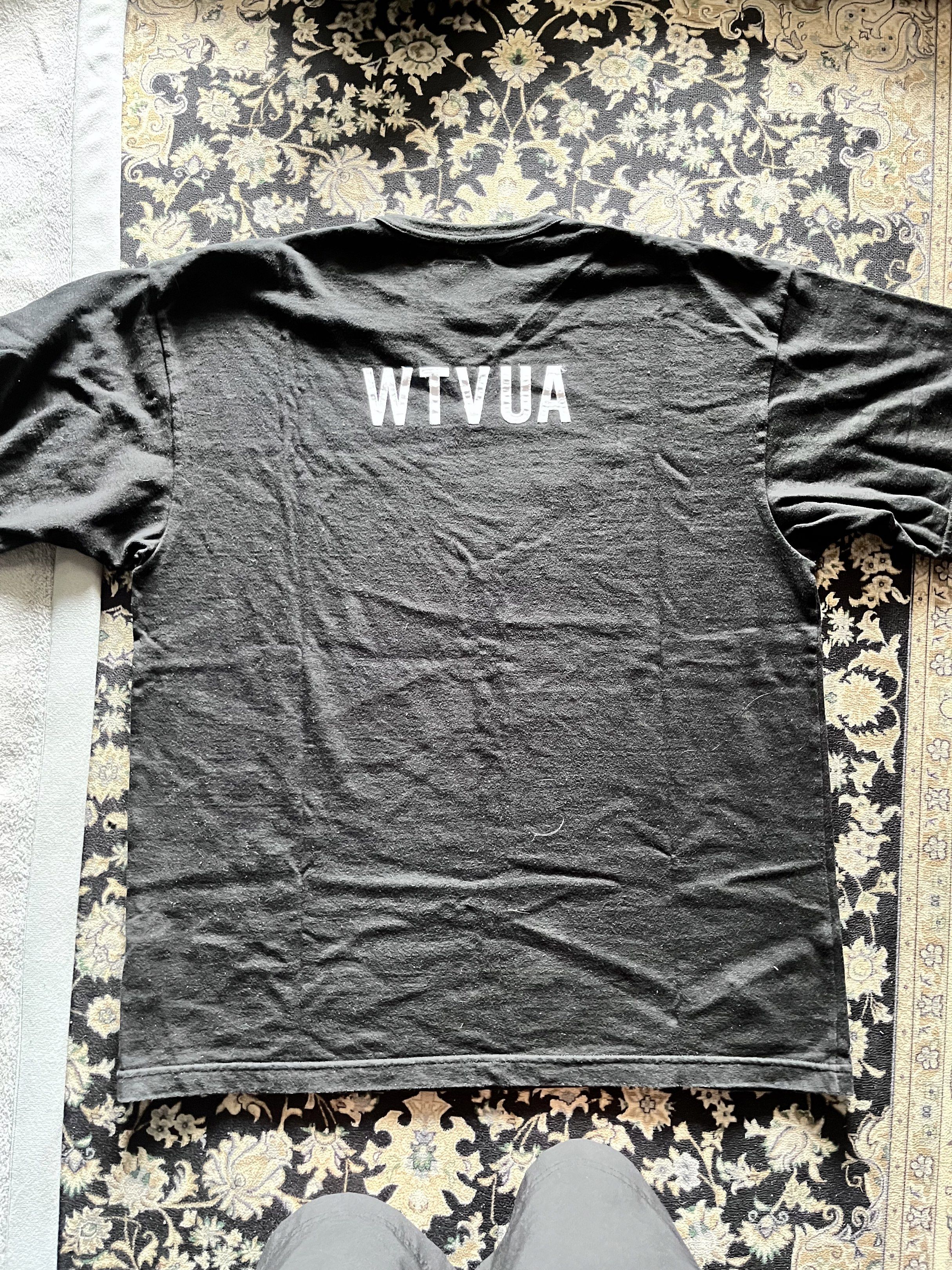 WTAPS TEE (Category: Tshirts & Polo Shirts) located in Johor Bahru. Submitted by m_rusy (Listing ID 1418263441, Image 2). Description: Pit22.5/Labuh28.5 Size 03 ( L & XL ) Condition 8.5/10 RM380 .