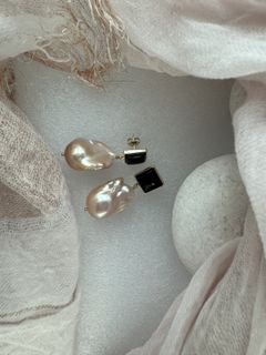 (Category: ) located in . Submitted by kl1077 (Listing ID 1418540593, Image 1). Description: .