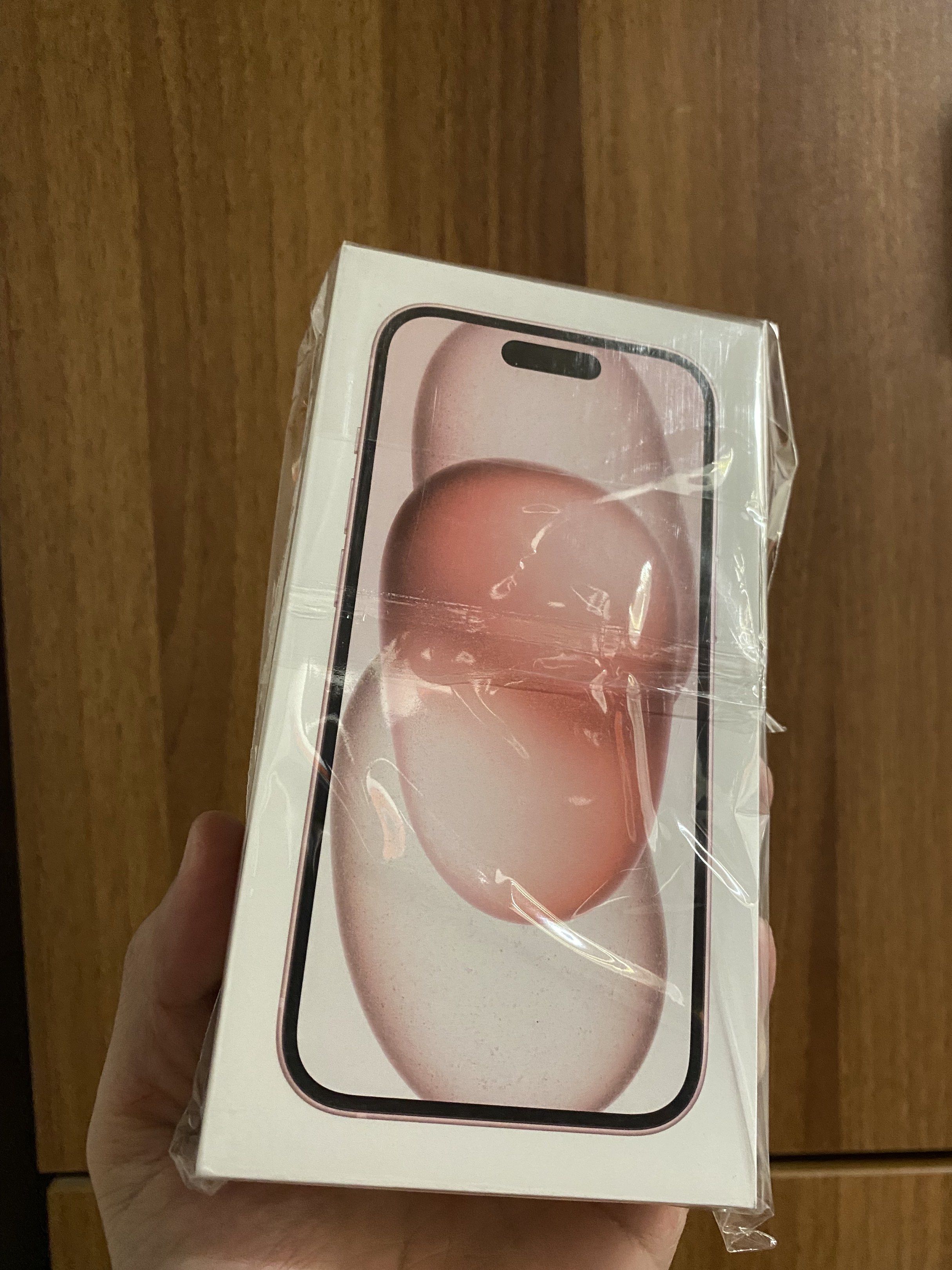 Brandnew/ Sealed iPhone 15 (Category: iPhone 15 Series) located in San Carlos. Submitted by marco1199 (Listing ID 1418488355, Image 1). Description: Brandnew & Sealed iPhone 15 128gb Below SRP 1 year apple warranty upon activation Open for swap Meet up/ COD .