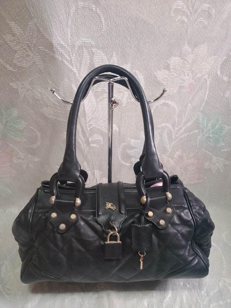 Burberry Black Quilted Leather (Category: Luxury Bags & Wallets) located in Tuguegarao City. Submitted by starzeke (Listing ID 1418576519, Image 1). Description: Pm your Tawad🫰.