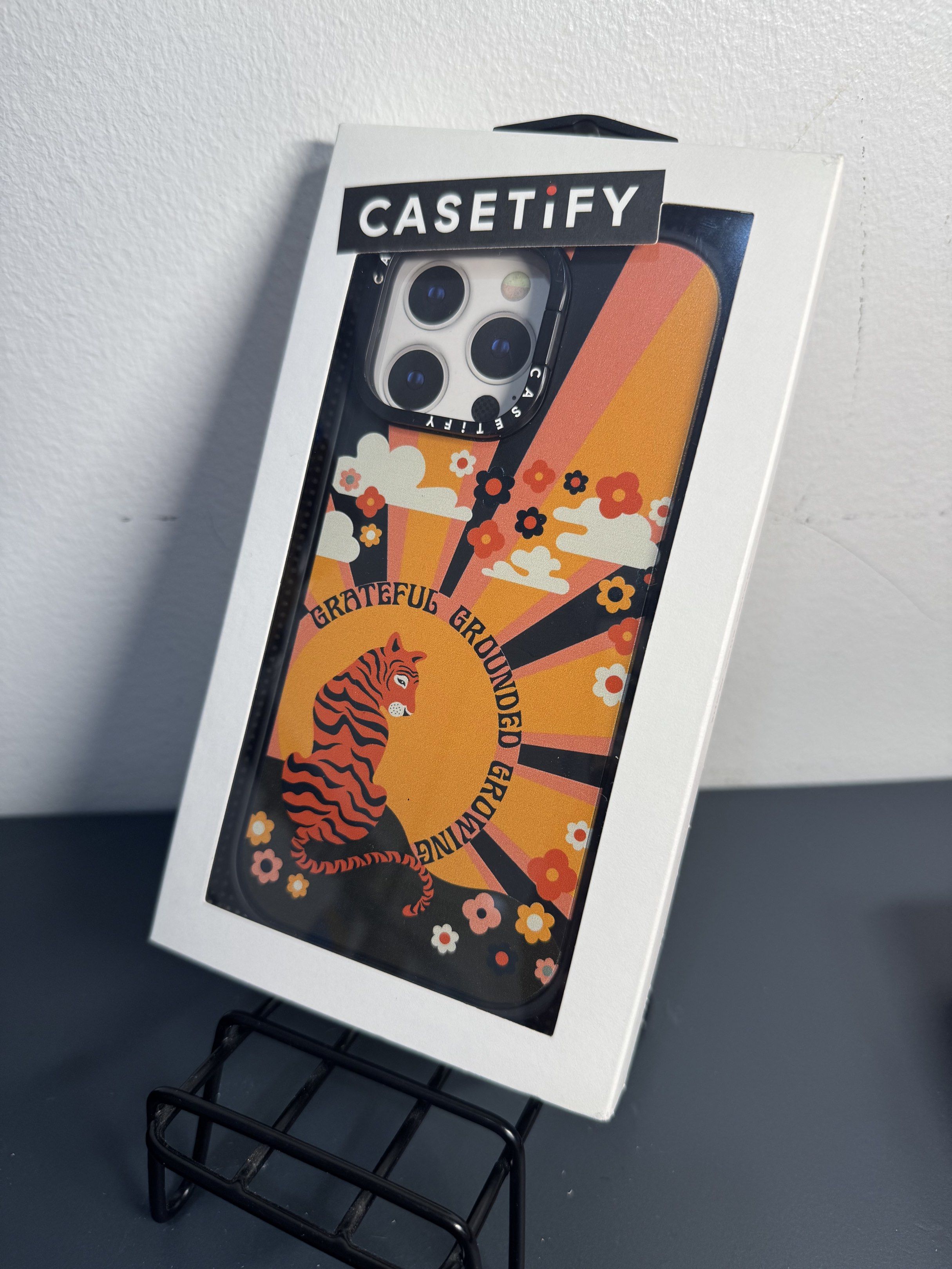 CASETIFY Iphone 15 Pro Max (Category: Cases & Sleeves) located in Quezon City. Submitted by crazyadventurer (Listing ID 1418529490, Image 2). Description: Casetify magsafe Tiger design Iphone 15 pro max slightly used operable stand on camera lens .
