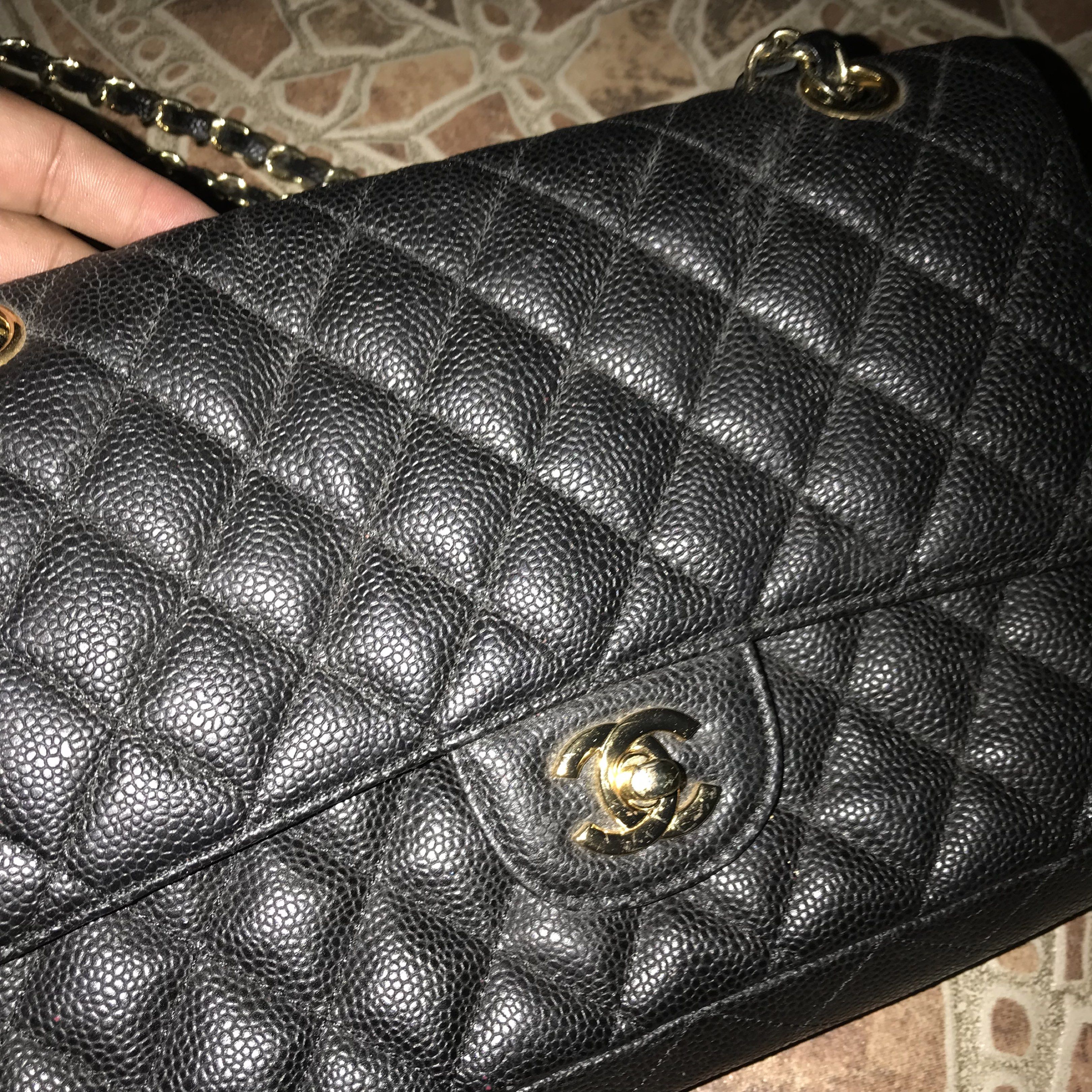 Chanel Classic Double Flap Bag (Category: Luxury Bags & Wallets) located in Iriga City. Submitted by goldrags. (Listing ID 1418566514, Image 2). Description: Makinis pa at walang issue ang labas Yung materials sa loob expired na kita sa pics pero yung labas niya goods na goods pa.