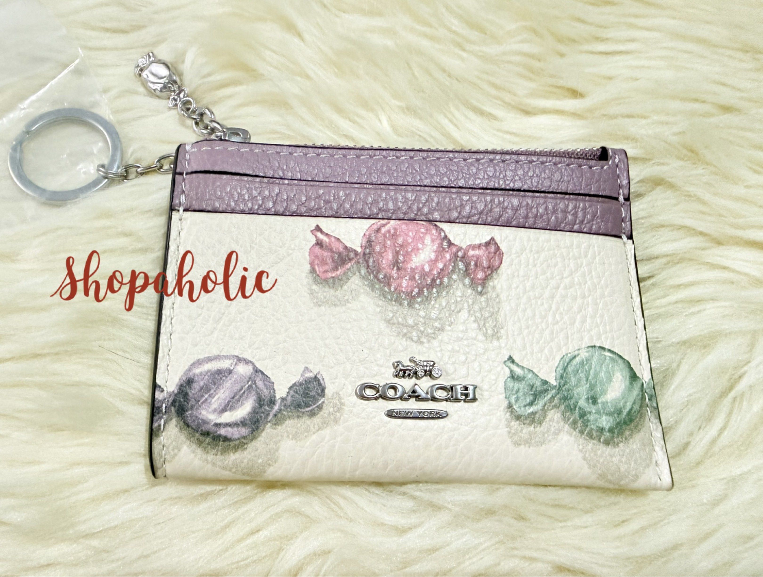 Coach Slim ID Card Case Wallet (Category: Luxury Bags & Wallets) located in Caloocan City. Submitted by shopaholic.nej (Listing ID 1418432767, Image 1). Description: New. Authentic. 📍North Caloocan 💰Gcash / BPI / Maribank (Seabank) 🚚 grab/lalamove/J&T (no shapi checkout).