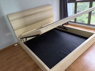 (Category: ) located in . Submitted by gifsaint (Listing ID 1418487304, Image 1). Description: .
