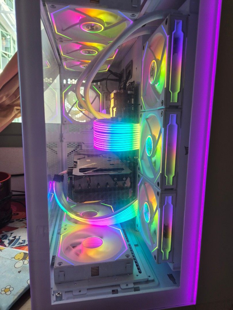 Custom Gaming PC with RGB Lighting65561097909889112