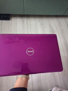 Dell's Old Computer with Malfunctioning Keyboard455713226826731520