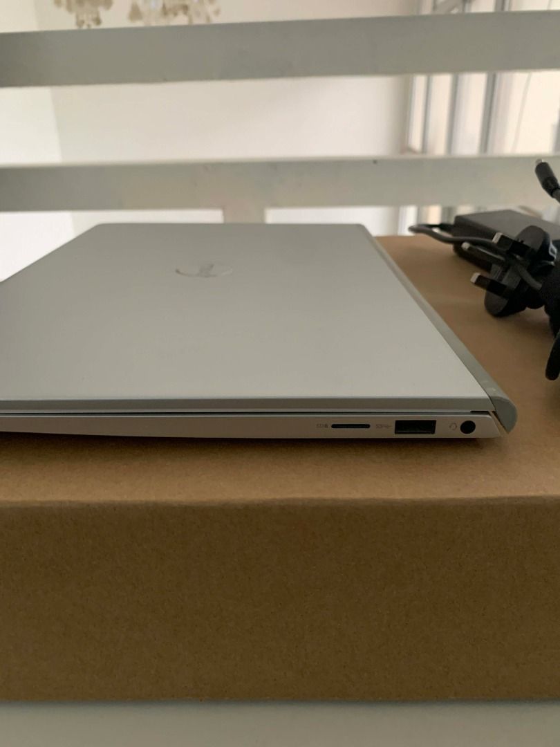 Dell Inspiron 14" 5405 Laptop (Category: Laptops & Notebooks) located in Makati City. Submitted by amplechin (Listing ID 1418422167, Image 3). Description: Selling Dell Inspiron 5405 14" Laptop for Php 9.5k (Fixed Price) - with box and charger (Purchased from the Middle East) - Arabic/English keyboard - 2020 Model - Rarely used (No Warranty) Issue: White/cloud smudges on screen due to being not used for a long time. See pictures for reference. Vi