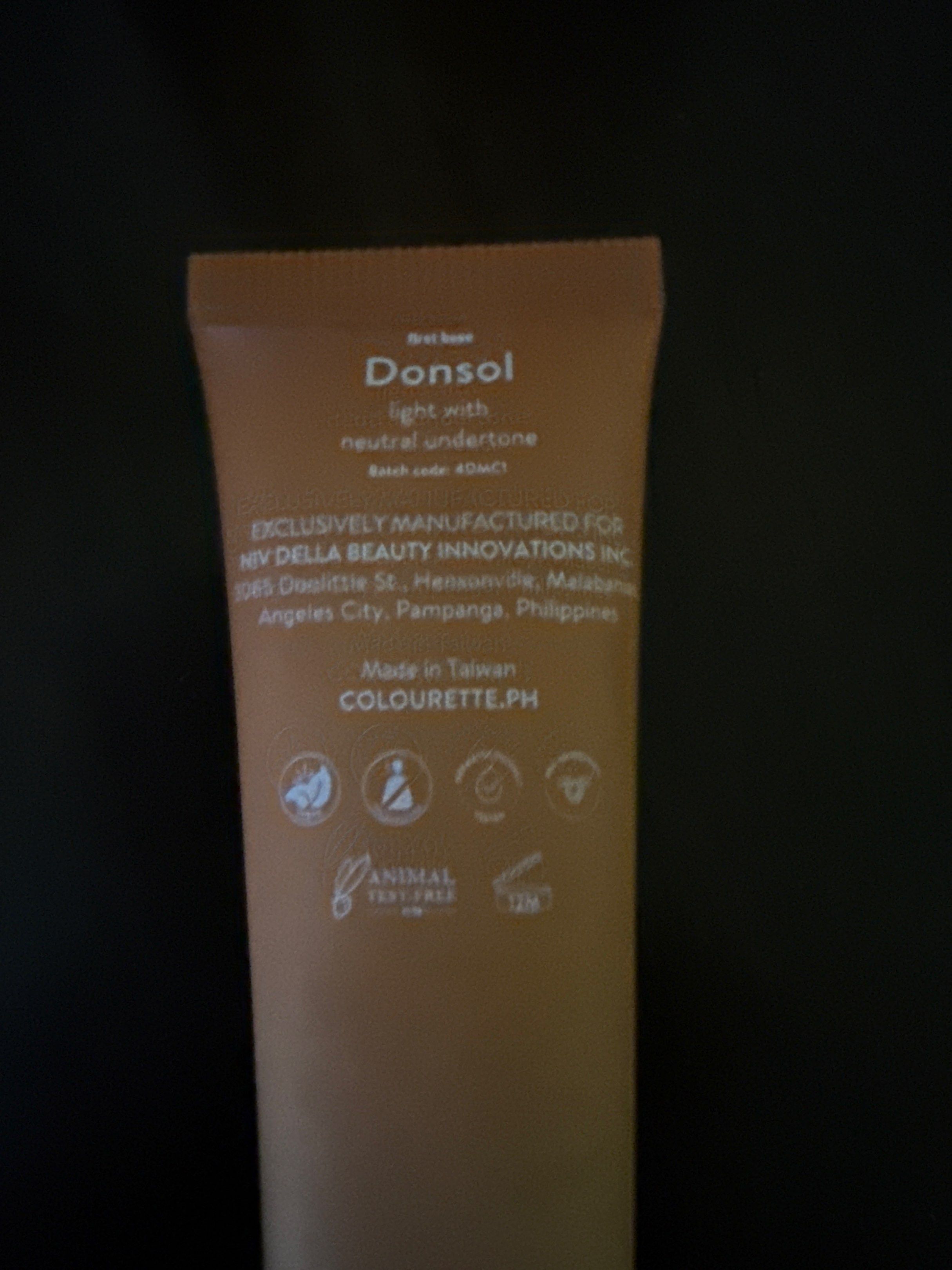 First Base Everyday Skin Tint - Donsol (Category: Makeup) located in Manila. Submitted by luvzleyy (Listing ID 1418420776, Image 2). Description: - first base skin tint in donsol - rfs: too dark for me - used once - box not included - can be bundled with my second base lazi concealer!! js dm me if interested - mop: bank transfer, gcash, or cash - mod: lalamove (buyer shoulders sf) or pick up near ust/sm san laz!! dm me on availablity at other pic
