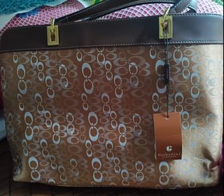 (Category: ) located in . Submitted by aluc4rd (Listing ID 1418484028, Image 1). Description: .