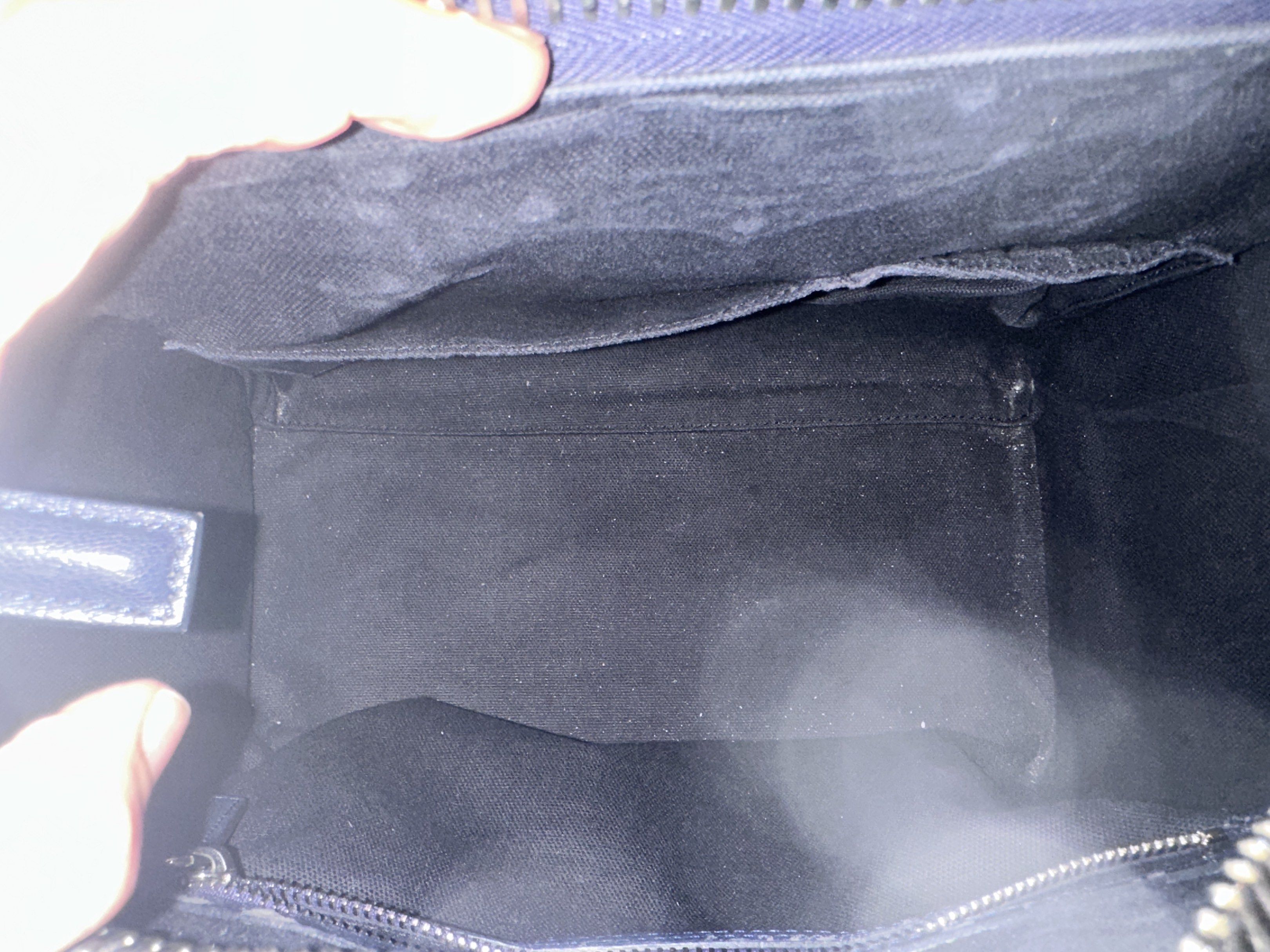 Givenchy Antigona Small Handbag (Category: Luxury Bags & Wallets) located in Koronadal. Submitted by andreamichelle75 (Listing ID 1418506047, Image 2). Description: -Well used small Givenchy Antigona in navy blue -Inclusion: dust bag -With normal signs of usage -Clean interior -Can be worn as shoulder bag.