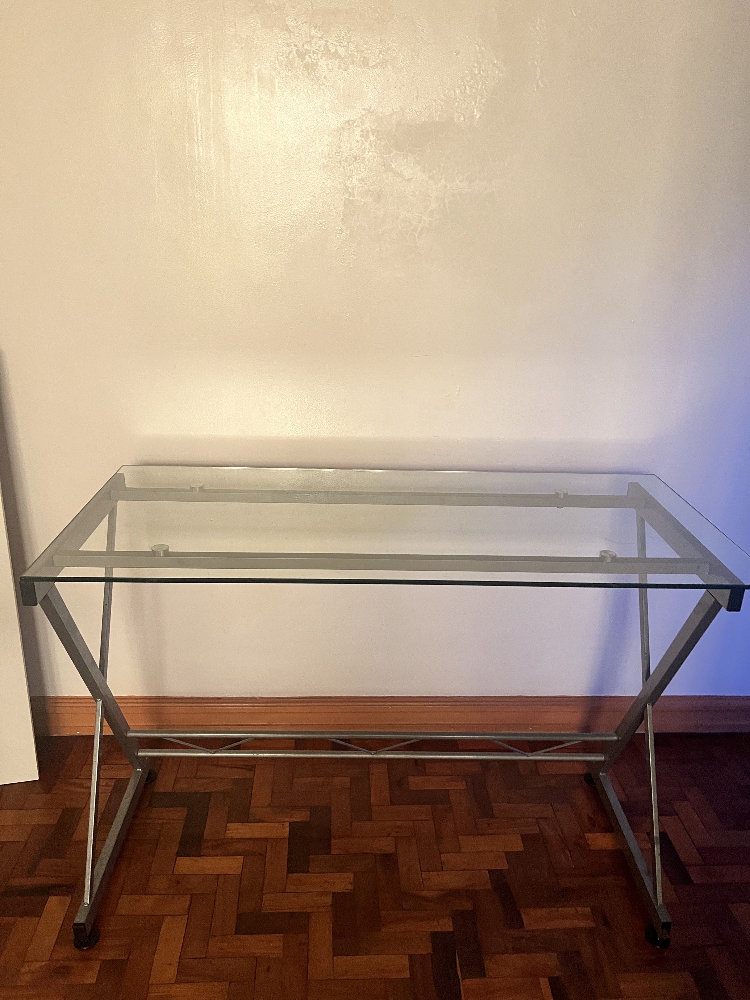 Glass Top Desk Study Table Work Table (Category: Tables & Sets) located in Las Pinas. Submitted by kmp1121 (Listing ID 1418428182, Image 1). Description: Comes with computer chair well used (Brand: Mandaue Foam and Furniture) Check my listing.