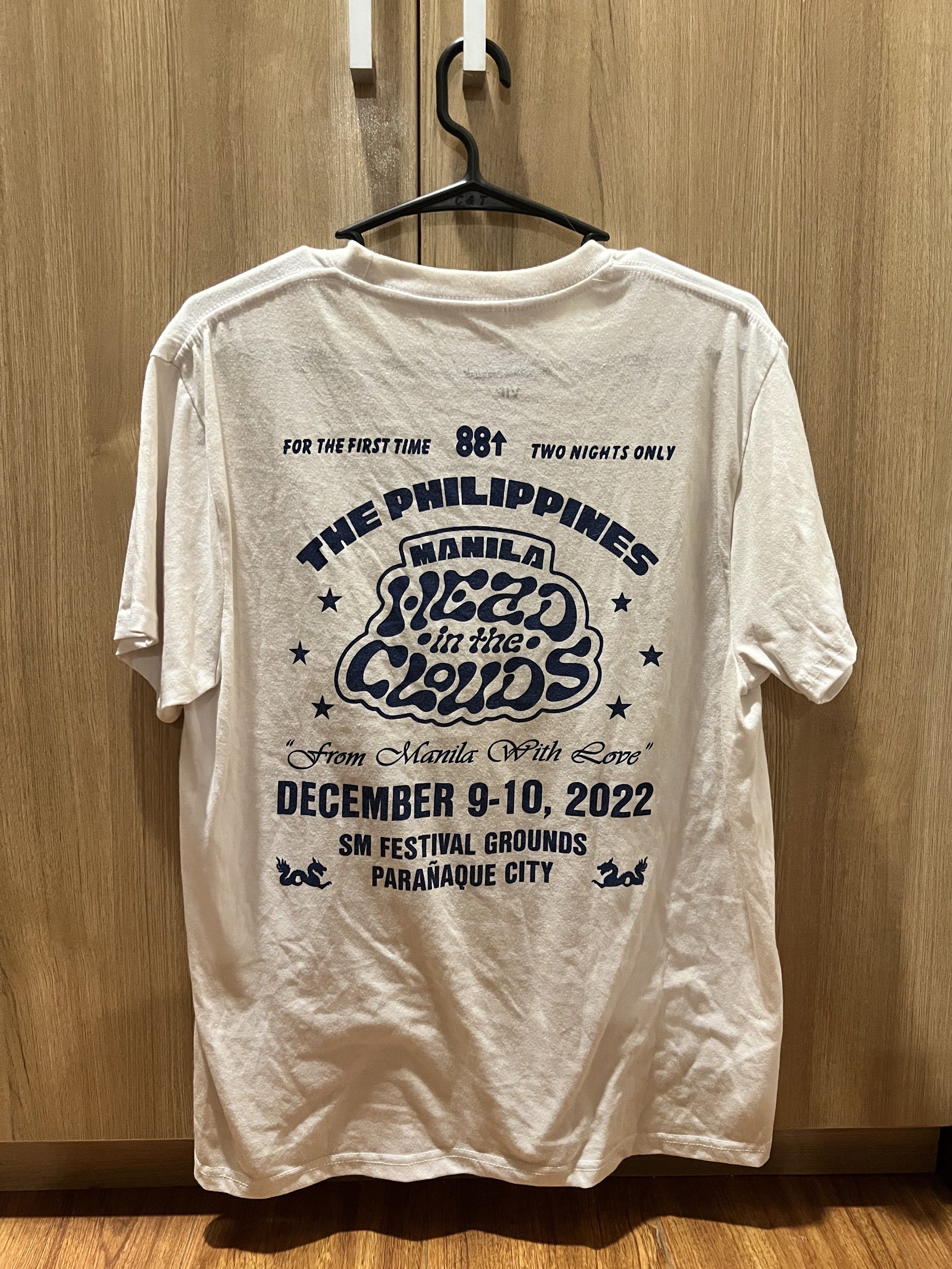 Head in the Clouds Manila 2022 VIP Tee (Category: Tshirts & Polo Shirts ) located in Quezon. Submitted by newmanilaselected (Listing ID 1418570031, Image 2). Description: 2022 88Rising Head in the Clouds Manila VIP Merch Tee - Came complimentary with VIP tickets to the 88rising music festival back in 2022 - Size large but fits like small/medium - Still in good condition. No issues at all - Selling for PHP 200 ***Can send dimensions and additional