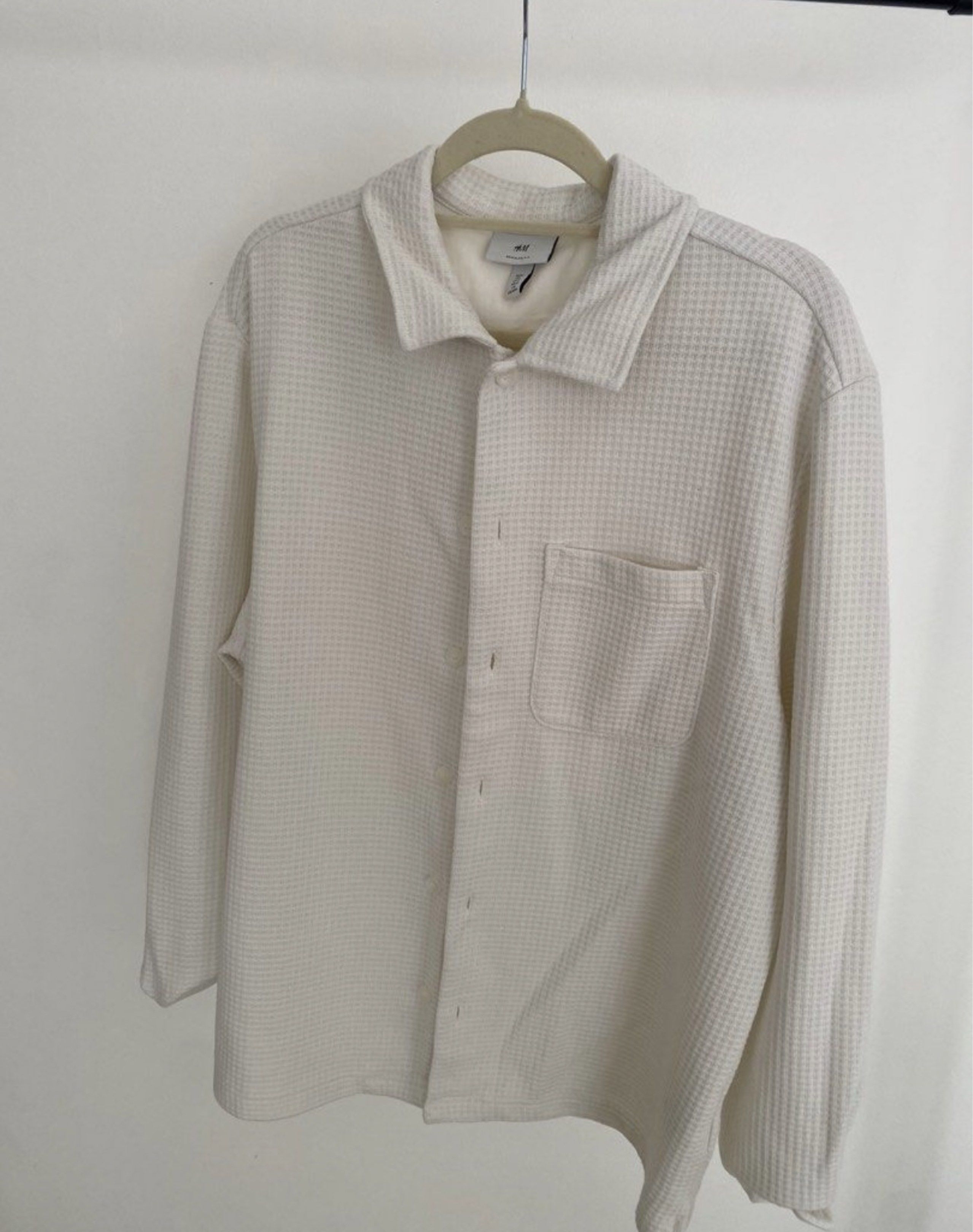 H&M POLO JACKET (Category: Coats, Jackets and Outerwear) located in Bulacan. Submitted by declutteringm0m (Listing ID 1418549492, Image 1). Description: Like new pa po ito.