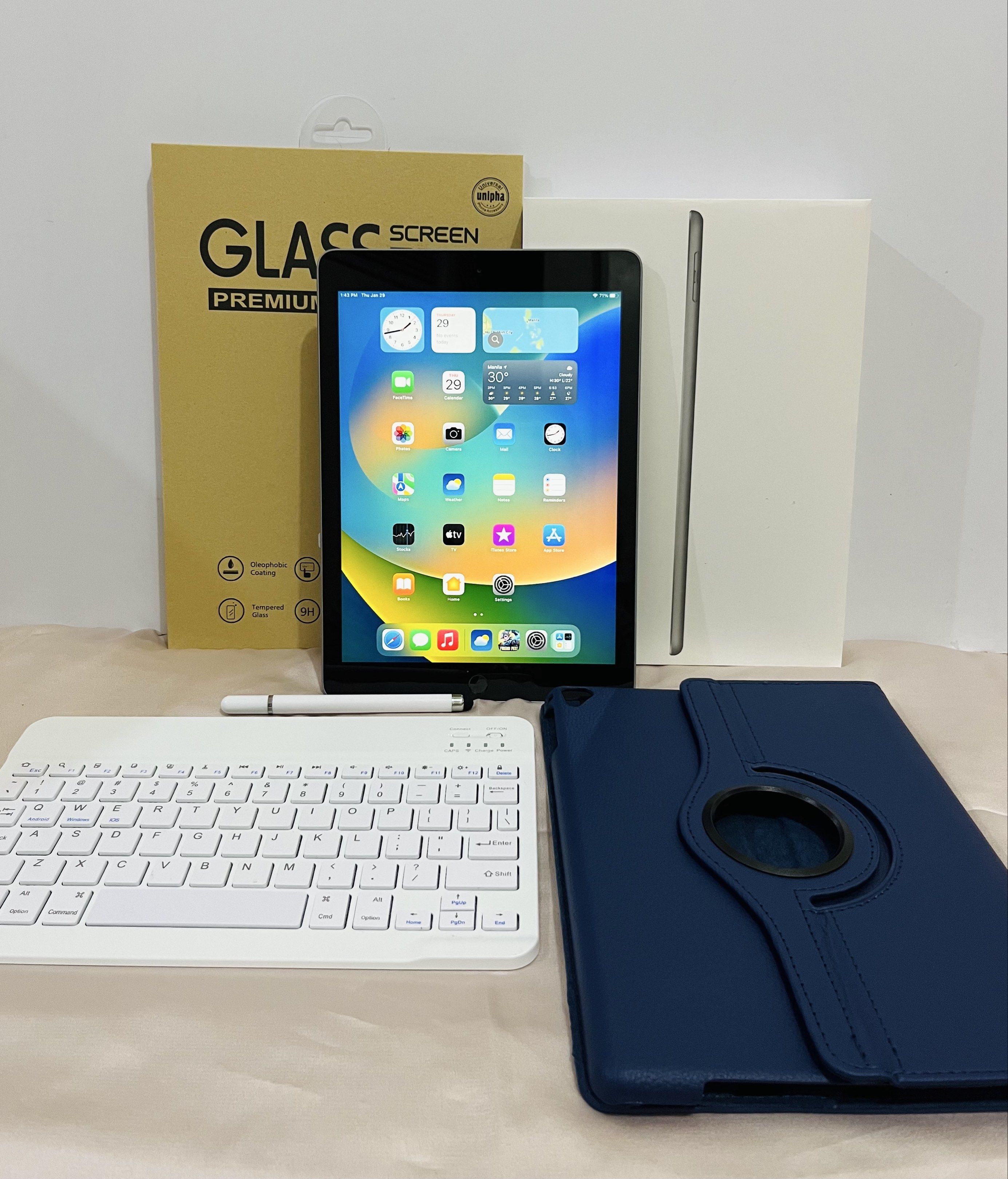 iPad 5th Gen 128GB WiFi use (Category: iPad) located in Manila. Submitted by noblewhale_f25e84 (Listing ID 1418572841, Image 3). Description: iPad 5th Gen 128GB WIFI USE IOS 16.7 9.7 inches GOOD BATTERY NO ISSUE FREEBIES : Case, Charger, Tempered Glass, Keyboard and Stylus pen. 📍Location: Mindanao Ave., Sampaloc Manila (Pick up only) 📦 COD/COP via Lalamove around Metro Manila or LBC to outside Metro Manila(Luzon, Visayas and Mindanao) Direct Me