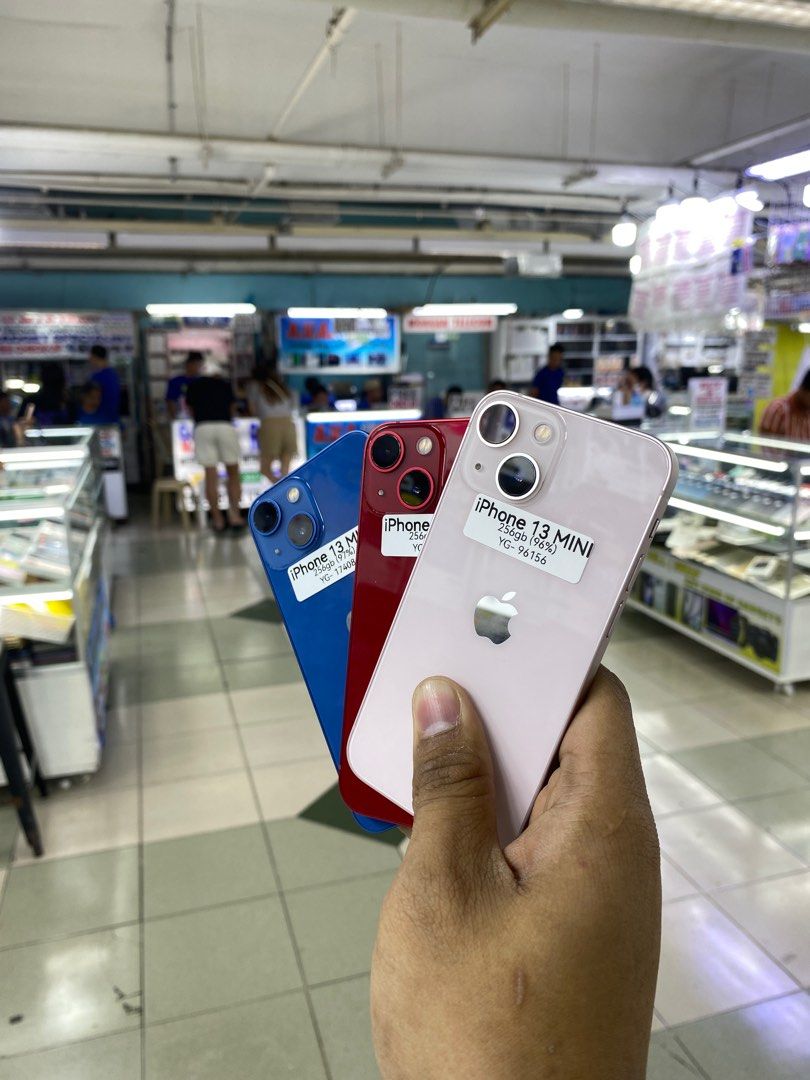 iPhone 13 mini 256GB Slightly use No issues (Category: iPhone 13 Series) located in Manila. Submitted by benshop. (Listing ID 1418470577, Image 2). Description: FOR SALE | TRADE/SWAP BenShop Price : 18,500 php ▫️On hand: iPhone 13 mini ▫️256Gb ▫️Openline/Factory unlocked ▫️All color available ▫️90+% Batt health ▫️All Variant Available ▫️All Features Working INCLUSIONS & FREEBIES: *CHARGER SET *CLEAR CASE *TEMPERED GLASS MODE OF TRANSACTION: ▫️ ST