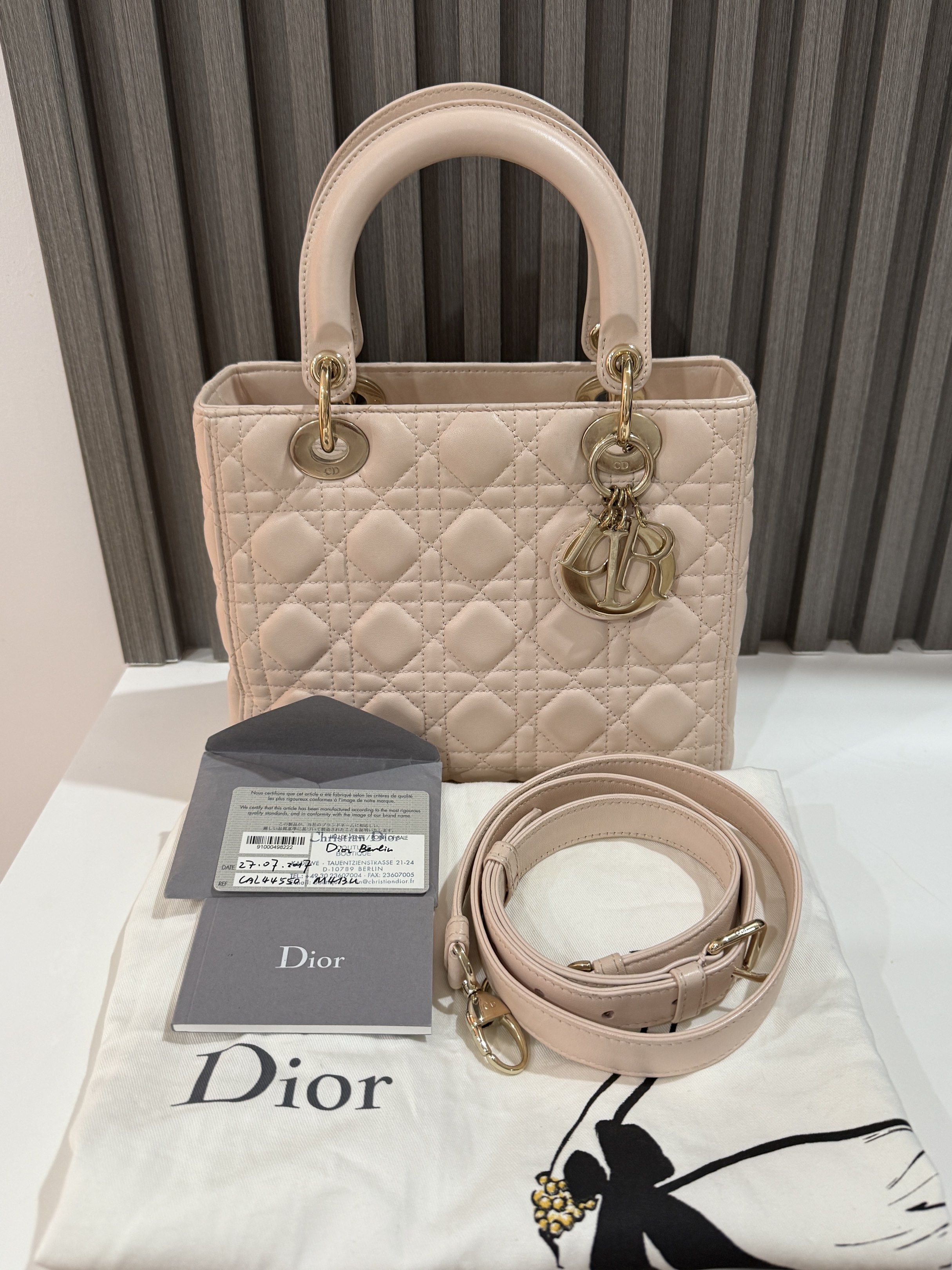 Lady dior in baby pink medium (Category: Luxury Bags & Wallets) located in Aroroy. Submitted by maxineeeeeyuuu (Listing ID 1418424113, Image 1). Description: Selling my personal used bags Comes with dustbag, cards.