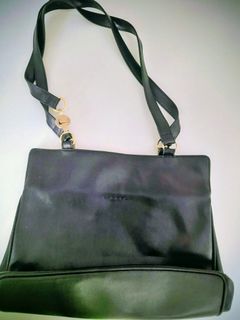 （分類：）位於 。 由 clblbart 提交（商品編號 1418463956，圖片 1）。簡介： 。