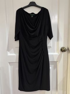(Category: ) located in . Submitted by prelovedclothes18 (Listing ID 1418566786, Image 1). Description: .
