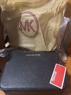 （分類：）位於 。 由 loraaaaaky 提交（商品編號 1418552441，圖片 1）。簡介： 。