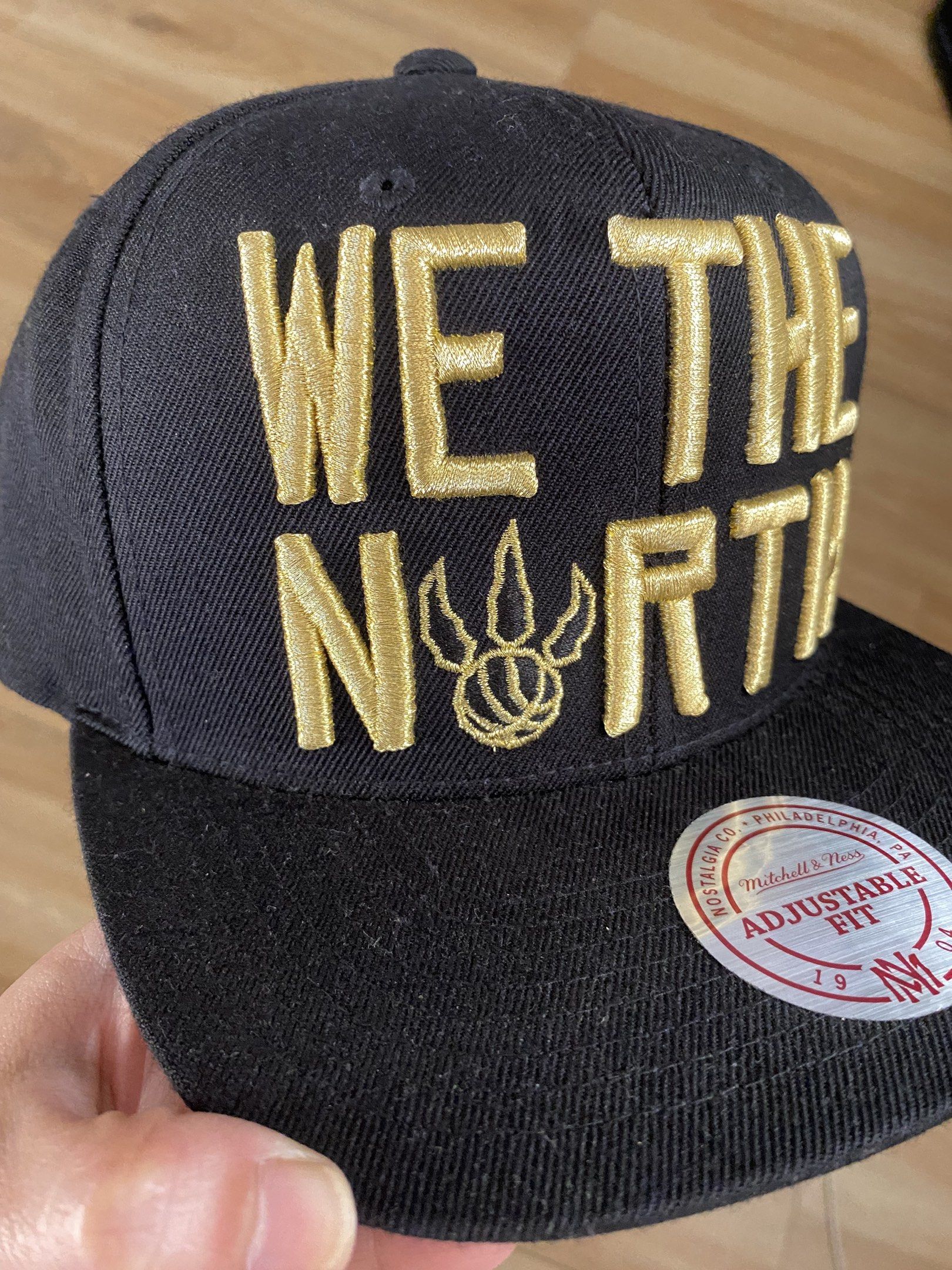 MITCHELL & NESS WE THE NORTH CAP (Category: Activewear) located in Manila. Submitted by decluttermomsh (Listing ID 1418486946, Image 2). Description: SEE PHOTO FOR DETAILS ** gift from CANADA no tag payment thru gcash FREE SHIPPING MANILA AREA.