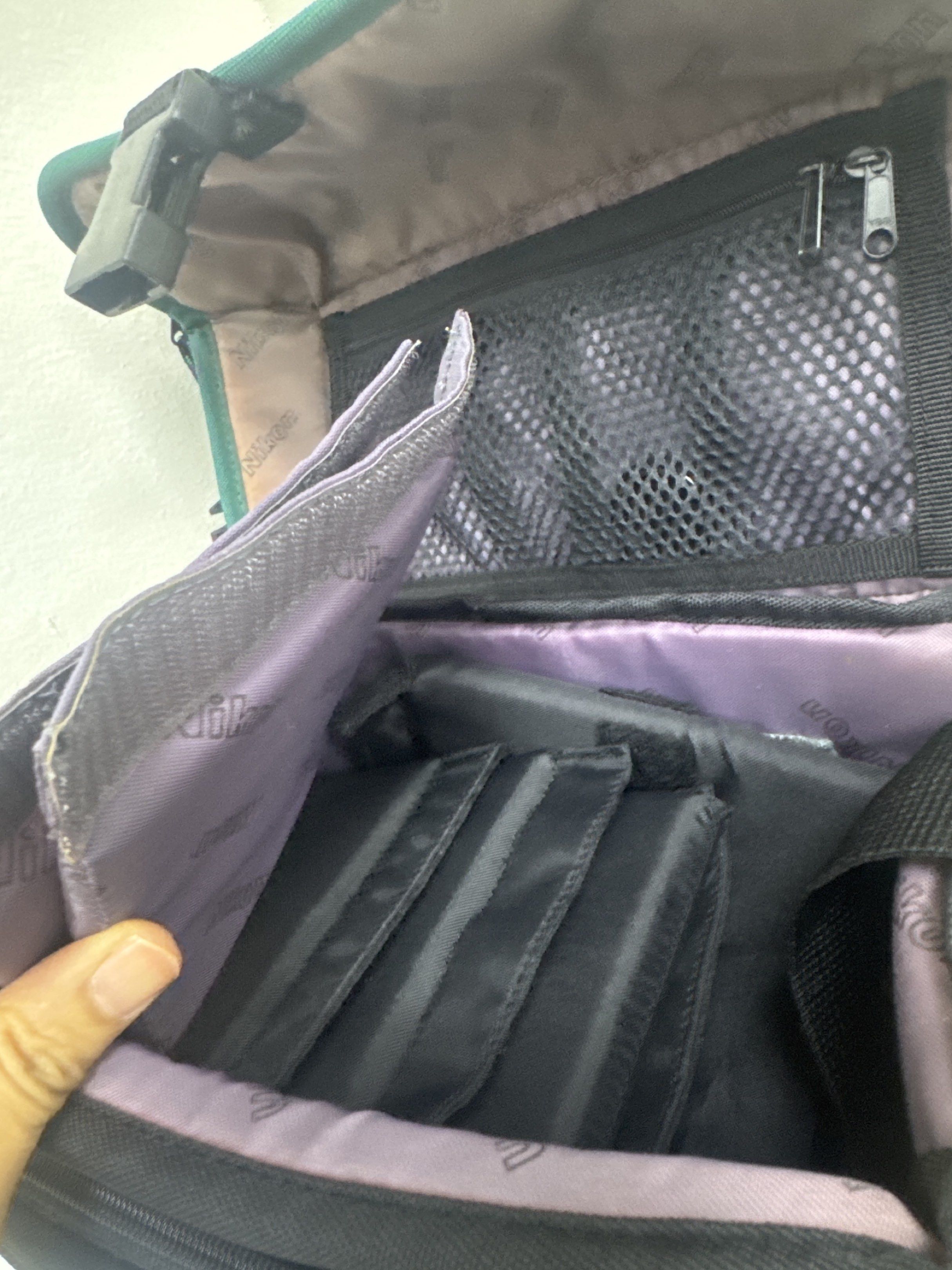Nikon camera bag (Category: Camera Bags & Carriers) located in Pasig City. Submitted by music_angel (Listing ID 1418490231, Image 2). Description: Nikon Camera Bag complete with pads to protect your gear..