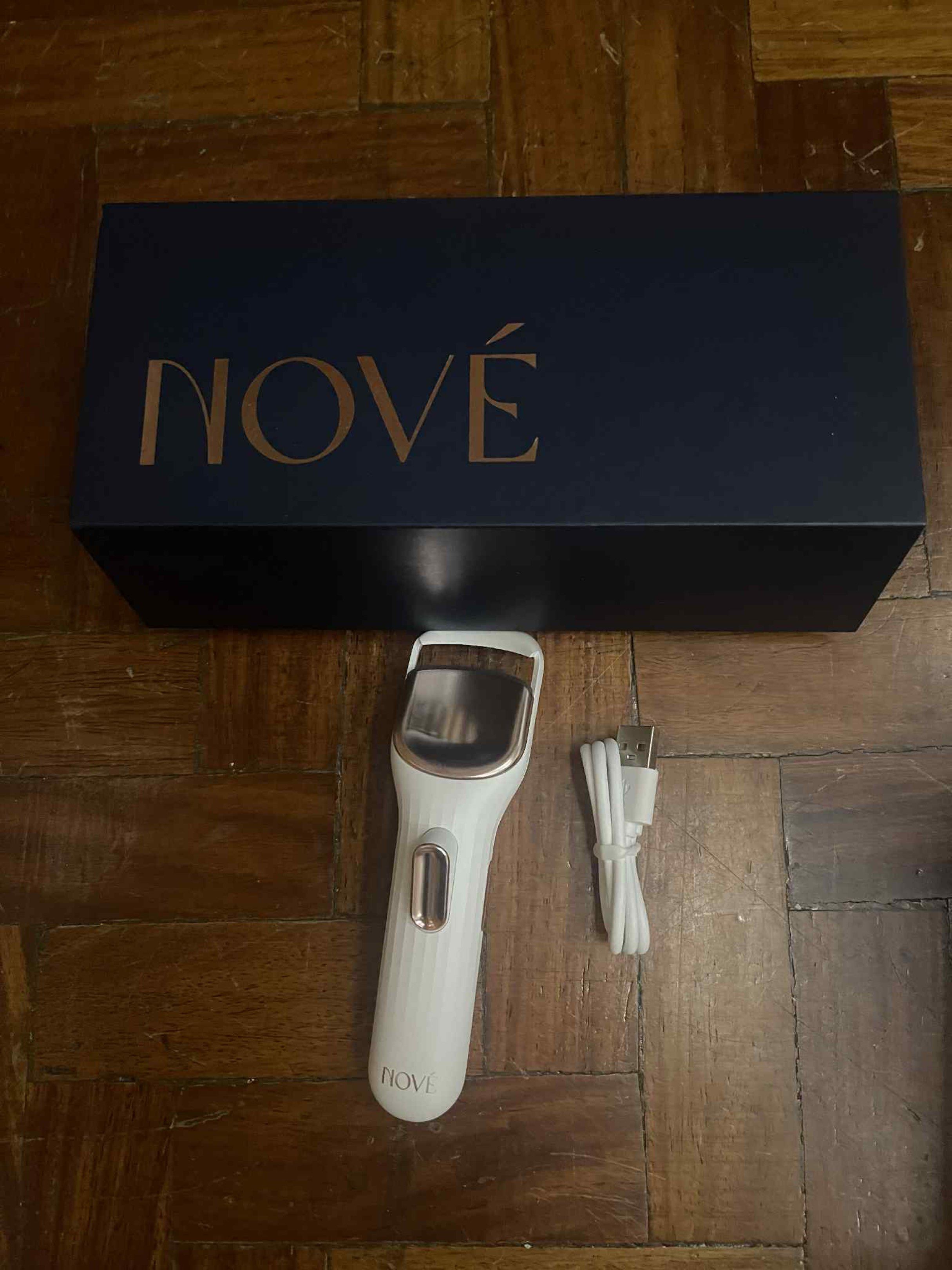NOVÉ Heated Eyelash Curler (Category: Makeup) located in Manila. Submitted by tinsy_preloved (Listing ID 1418559549, Image 1). Description: - NOVÉ heated eyelash curle - Tried once only - With box and cable - Available for Lalamove delivery (SF c/o buyer) - Meetup available at One Eastwood Avenue.