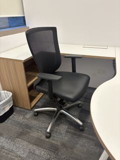 (Category: ) located in . Submitted by G8Solutions (Listing ID 1418519029, Image 1). Description: .