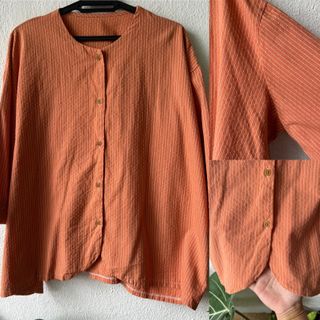 (Category: ) located in . Submitted by lovingthepreloved (Listing ID 1418439143, Image 1). Description: .