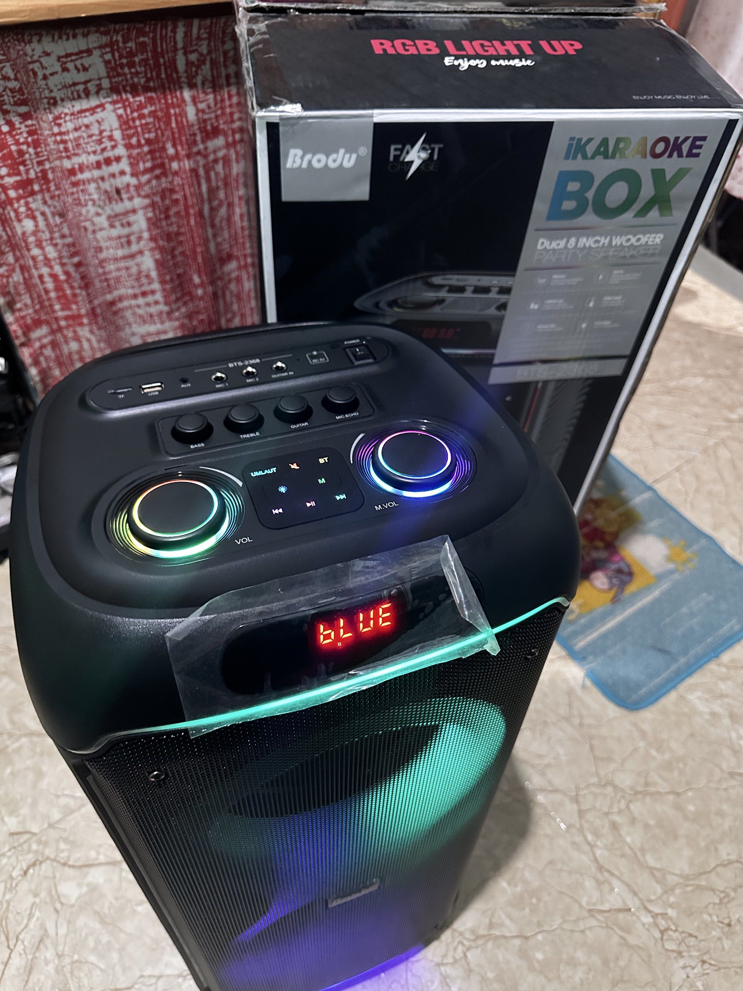 Original brodu speaker good as brand new dual 8inches woofer free 2mics ...