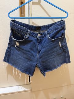 (Category: ) located in . Submitted by bbgey (Listing ID 1418419585, Image 1). Description: .