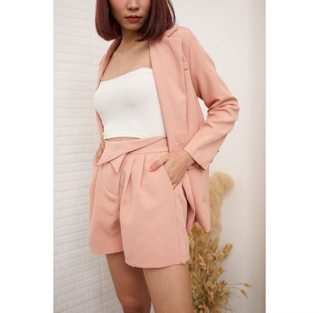 Peach Blazer and Shorts Set (Category: Sets or Coordinates) located in Bagabag. Submitted by cutiepie01234 (Listing ID 1418500621, Image 2). Description: RFS: needs funds asap T^T - Blazer Top and Shorts Co-ord (Blush Pink) fits upto L - Perfect for a coordinated look - Suitable for casual and semi-formal wear.
