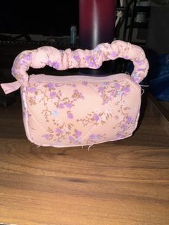 (Category: ) located in . Submitted by Beby_Ashy (Listing ID 1418472675, Image 1). Description: .