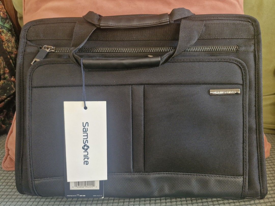 Samsonite Professional Grade 2 Briefcase (Category: Briefcases) located in Muntinlupa City. Submitted by kmrod (Listing ID 1418494168, Image 3). Description: brand new from US details in the photo .