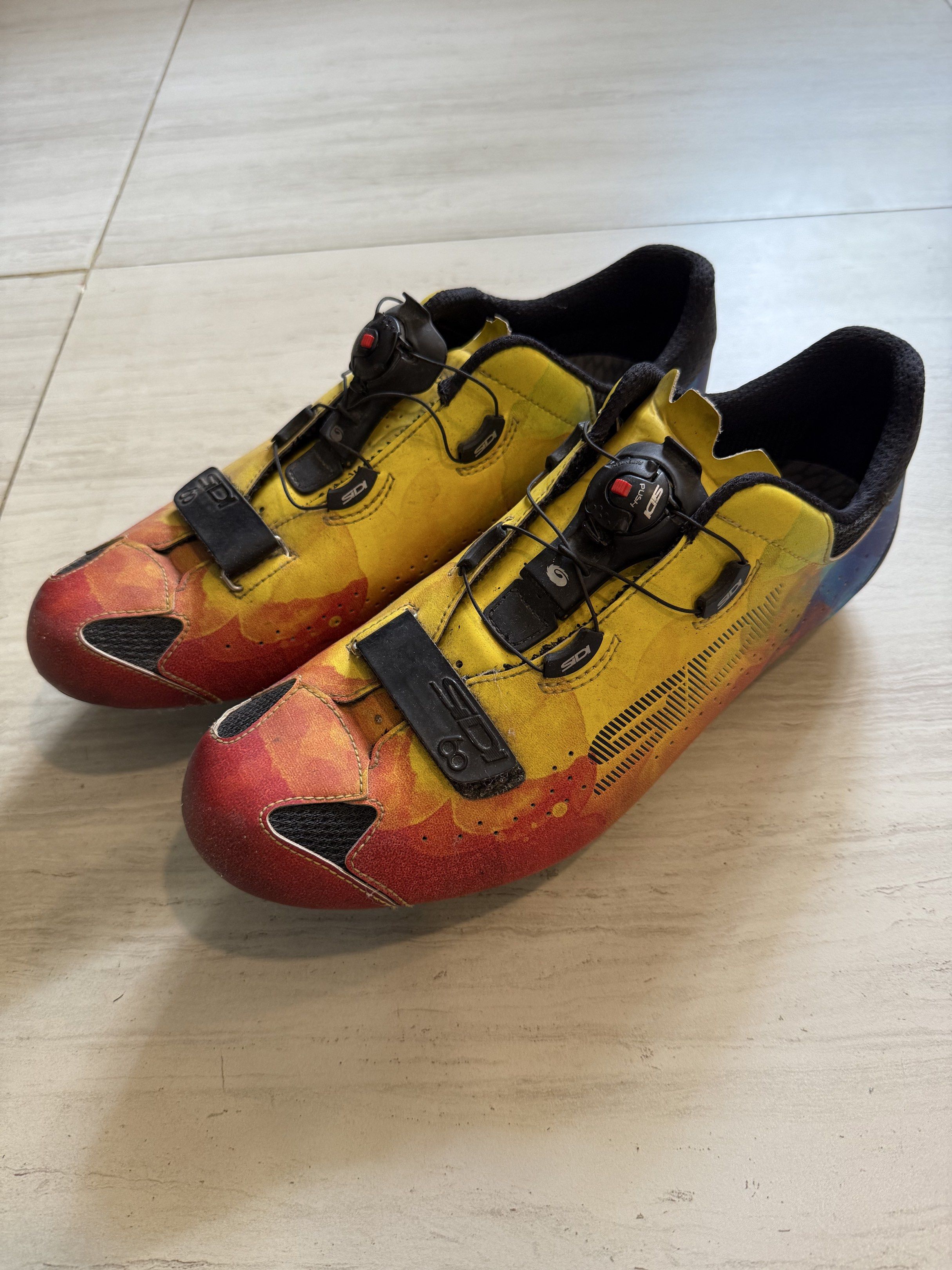 Sidi Cycling Shoes (Category: Bicycles) located in Bacolod City. Submitted by sunbird_collection (Listing ID 1418427274, Image 1). Description: Sidi Sixty Limited Edition Cycling Road Shoes upgraded to sofsole shoe inserts for added comfort. Size 45. true to size One of the best brands for performance Italian cycling shoes. .