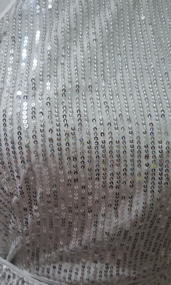Sparkly costume event sequins short coord (Category: Sets or Coordinates) located in Daraga. Submitted by etcbythesitters_05 (Listing ID 1418488342, Image 2). Description: size in the picture, pls pm me for any order thank you🥰.