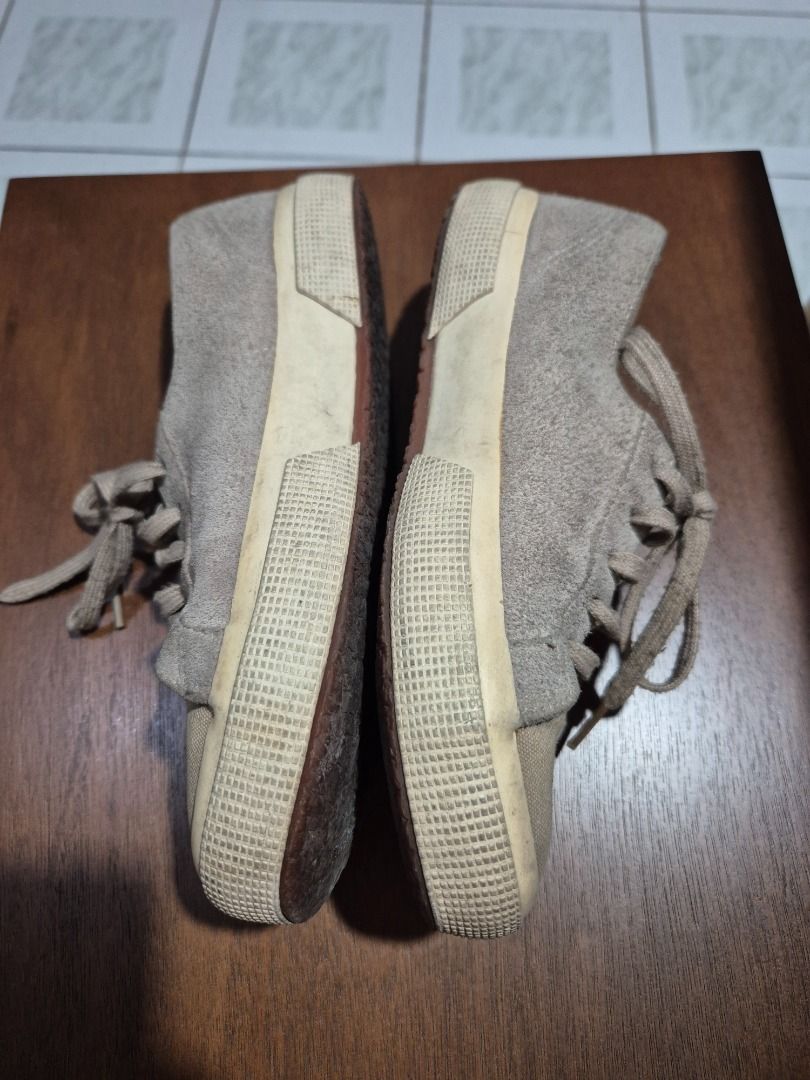 Superga S00DZ50 Sneakers - Size 38 (Category: Sneakers) located in Quezon City. Submitted by jamcreates (Listing ID 1418474507, Image 2). Description: - Superga sneakers - Size: EU 38 / US Women's 7.5 / UK 5 - Canvas upper, Rubber outsole - Signs of wear on soles and uppers all good pa outer & inner. need lang linisin.