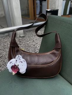 (Kategori: ) berada di . Dikirim oleh preloved_devynna (ID iklan 1418449603, Gambar 1). Deskripsi: .