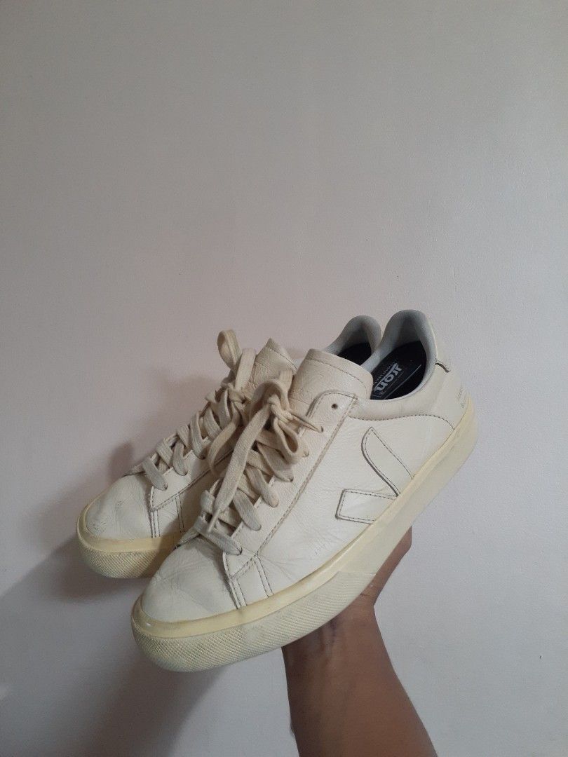 Veja campo x Mansur Gavriel Crema Shoe (Category: Sneakers & Footwear) located in Candaba. Submitted by ThrifthingsPH02 (Listing ID 1418457821, Image 2). Description: Selling Veja campo x Mansur Gavriel Crema Shoe Size 40EUR , 25.5JP , 9US WOMENS 7.5 US MENS WELL USED CONDITION FLAWS : Scratches , Heel drags , Sole Seperation , Crackings in leather Php 2500 add sf only Pampanga Loc Can do shipping PM for serious buyer Can send more photos upon re