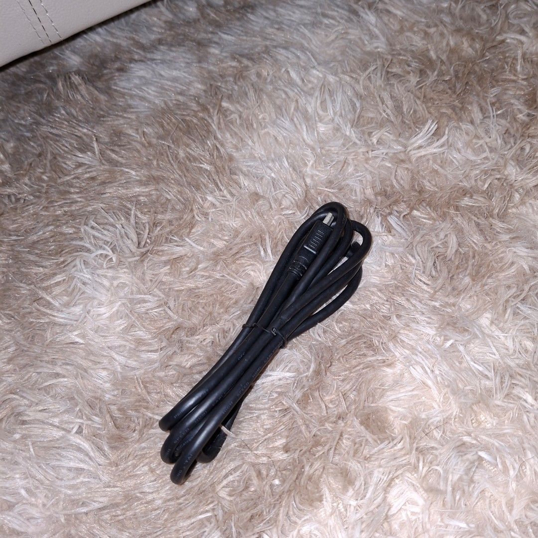 2m Hdmi cable (Category: Chargers & Cables) located in Pasig City. Submitted by last_price_posted (Listing ID 1413289424, Image 3). Description: Brand new This is available while posted price indicated is per unit Can be pick up asap at pasig Shipping is available upon your booking, payment must be directly made by you before leaving my place fix price, non negotiable already a bargain For sale only.