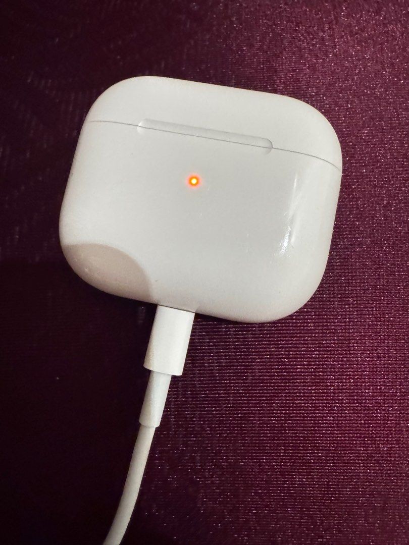 Apple AirPods 3rd Generation (Category: Earphones) located in Angono. Submitted by rainnefer15849 (Listing ID 1413305793, Image 2). Description: Selling my original Airpods Gen 3. Honest issue: I have not used this in months. When I used it again, my devices can no longer detect it. Last I used it, both Airpods are working. The charging case still works. ‼️Buy at your own risk‼️ Location: Binangonan, Rizal Shipping: Lalamove Thank you..