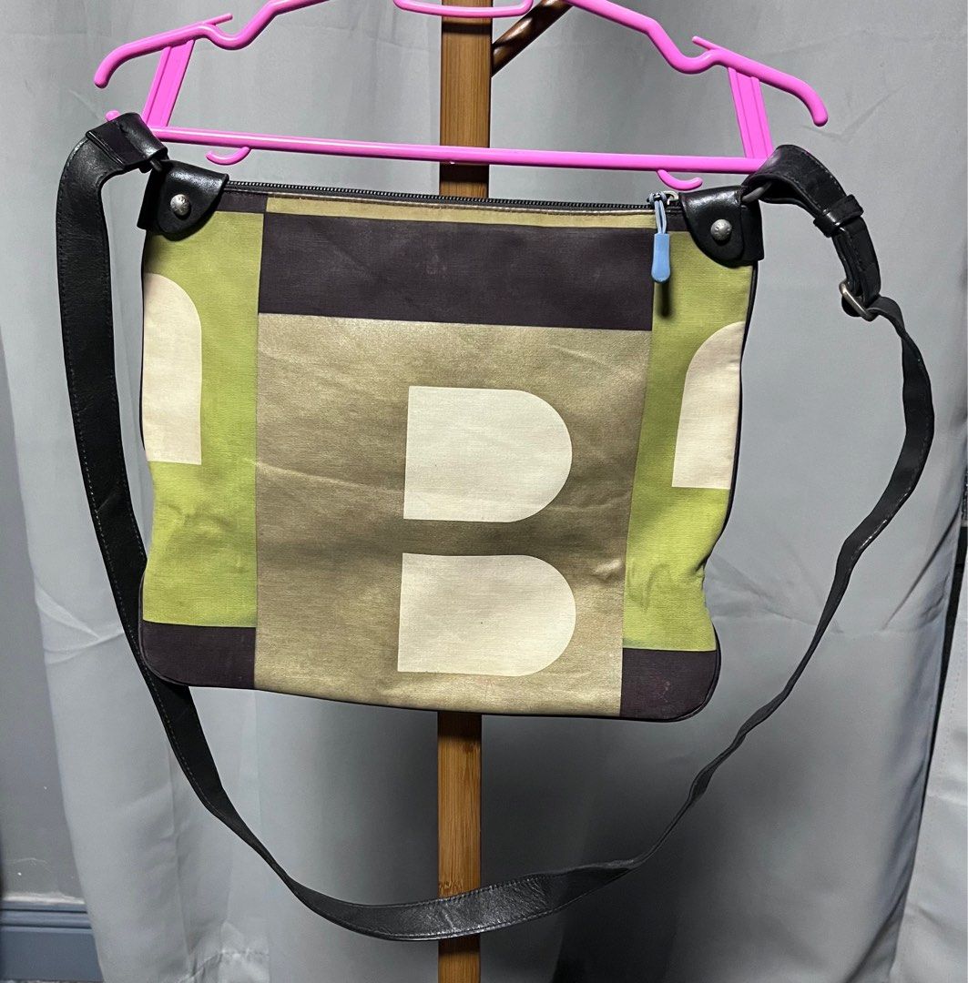 Bally Crossbody Bag (Category: Luxury Bags & Wallets) located in Quezon City. Submitted by raycruz55 (Listing ID 1413383467, Image 1). Description: - AUTHENTIC Bally Bag - Material: Canvas - No Box or Dust Bag - Condition: used but not abused - Issue: napigtas ang zipper puller (see last picture).