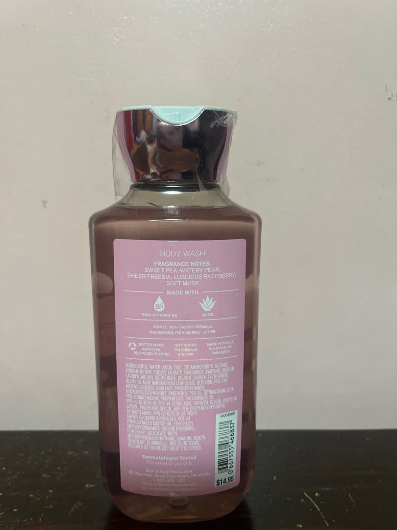 Bath & Body Works Body Wash (Category: Body Care) located in Manila. Submitted by graceeeeee_ (Listing ID 1413397423, Image 2). Description: - Bath & Body Works Sweet Pea Body Wash - Refreshing Sweet Pea scent - Contains Pro-Vitamin B5 and Aloe - Size: 10 fl oz / 295 mL - Features floral packaging.