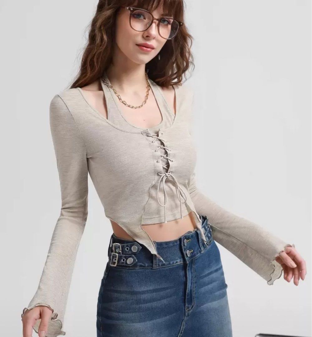 Beige Acubi Two-Piece Long sleeved Halter Top (Category: Longsleeves) located in Pasig City. Submitted by dinnerrollss (Listing ID 1413386923, Image 3). Description: Beige Acubi Two-Piece Long sleeved Halter Top 📏 SIZE: XXS-XS ✔️ Never used ✔️ RFS: Decluttering ✔️ Original Price: Php 420 🌟‼️ Buy 3 or more items, get 10% off.