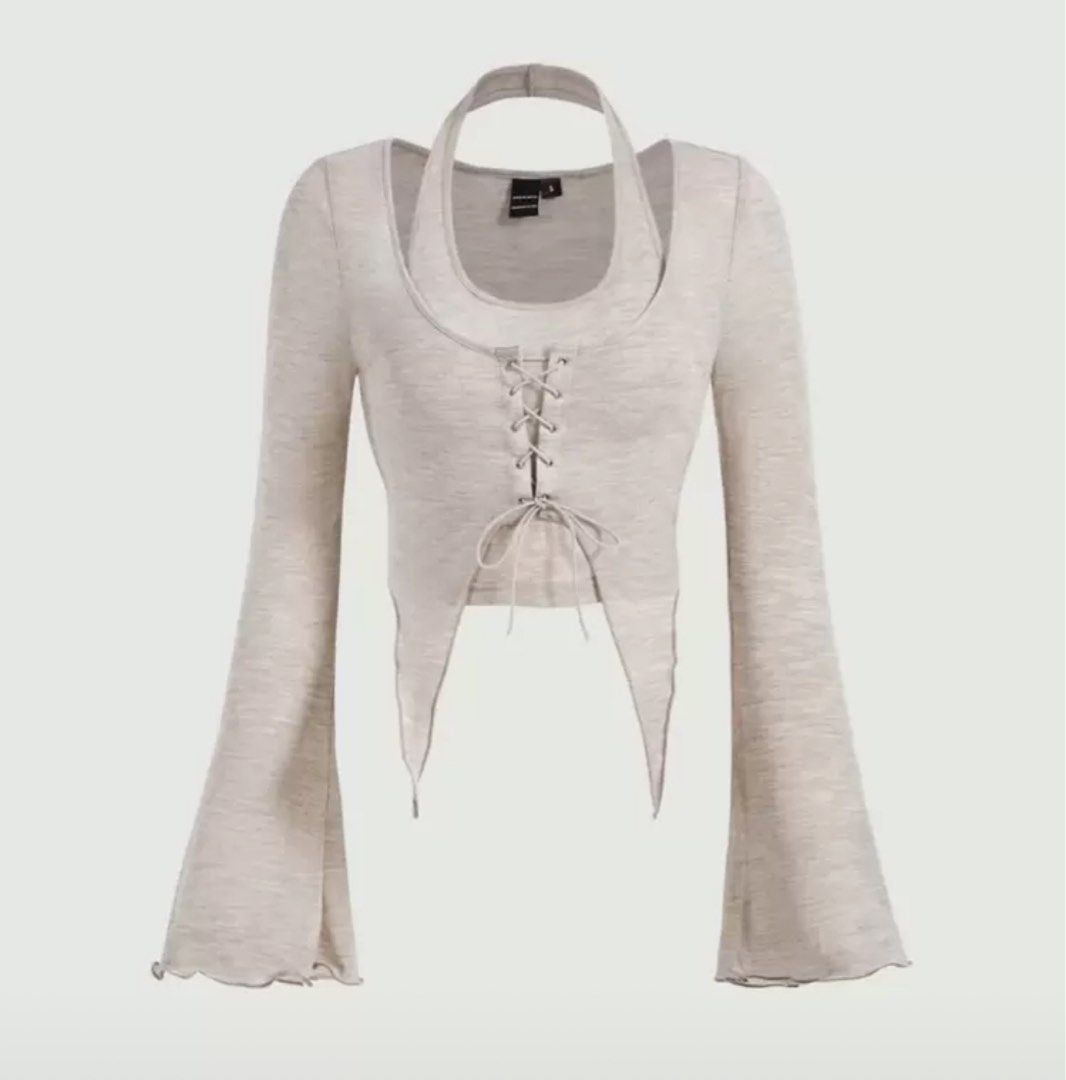 Beige Acubi Two-Piece Long sleeved Halter Top (Category: Longsleeves) located in Pasig City. Submitted by dinnerrollss (Listing ID 1413386923, Image 1). Description: Beige Acubi Two-Piece Long sleeved Halter Top 📏 SIZE: XXS-XS ✔️ Never used ✔️ RFS: Decluttering ✔️ Original Price: Php 420 🌟‼️ Buy 3 or more items, get 10% off.
