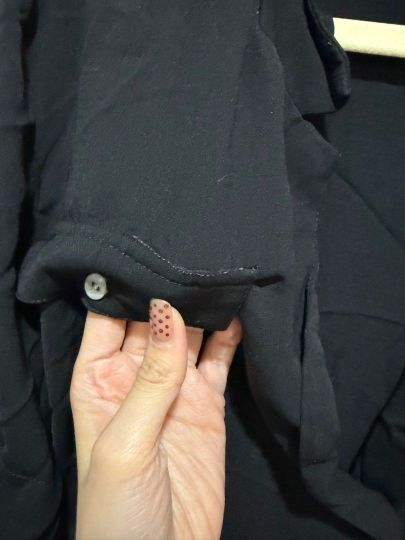 Black Short Sleeve Shirt (Category: Shirts) located in Paranaque City. Submitted by vjau_ (Listing ID 1413393887, Image 2). Description: - minor damage in the pocket area - Black short sleeve shirt - Two chest pockets - Button closure - Collared neckline - Lightweight fabric - Relaxed fit - Ideal for casual wear.