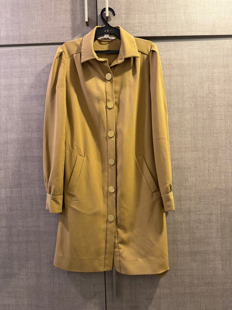 Brown dress (Category: Dresses) located in Taguig. Submitted by maybsv (Listing ID 1413382227, Image 1). Description: .